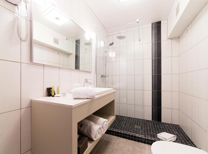 Chambre Classique Hotel Helios Antibes