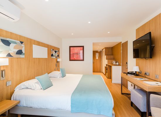 Hôtel Hélios à Antibes Juan-les-Pins