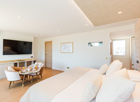 Hôtel Hélios à Antibes Juan-les-Pins