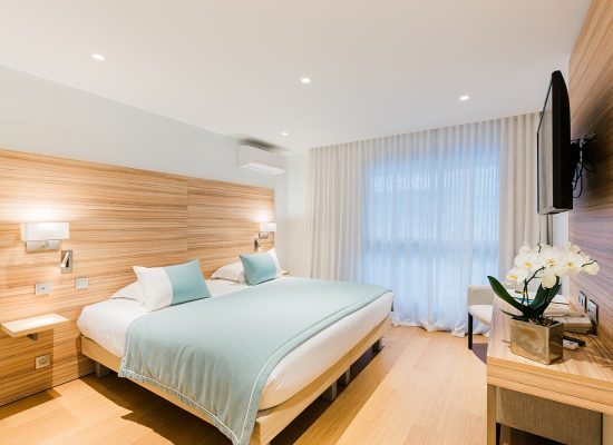 Hôtel Hélios à Antibes Juan-les-Pins