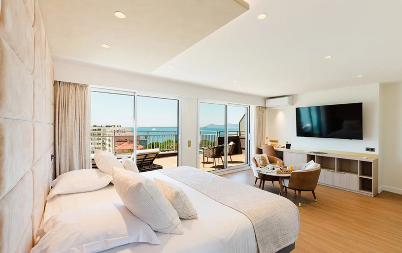 HELIOS Hôtel 4 étoiles Antibes