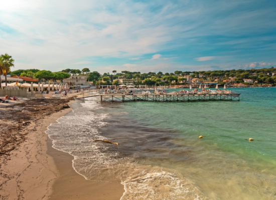 Les plus belles plages de Juan-les-Pins et d’Antibes : notre guide de l’été