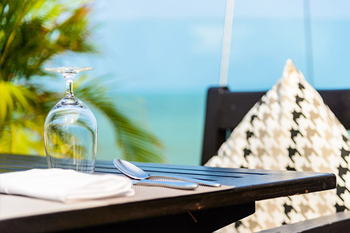 Restaurants & plages privées à Antibes